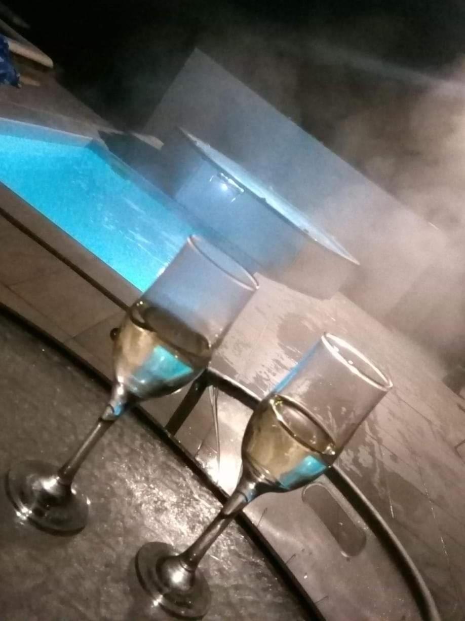 Family Hotel Bile Beli Osŭm Exteriör bild